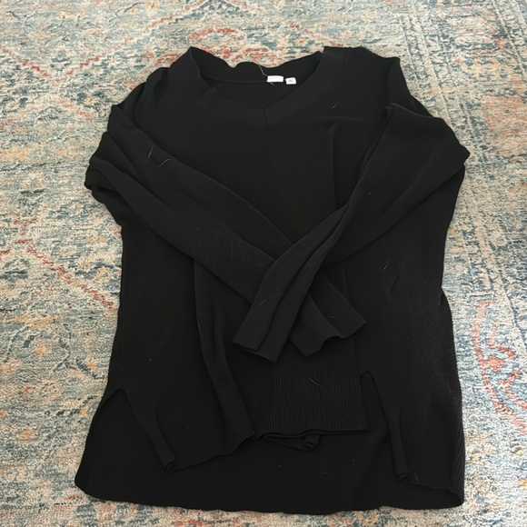 gap black v neck sweater - Picture 1 of 2